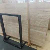 Lastre di travertino beige naturale